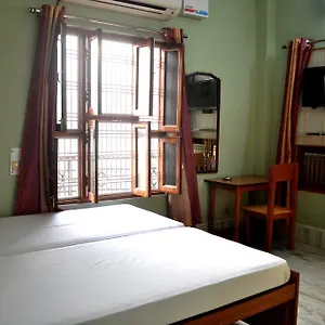 2* Hotel Holy Ganges View