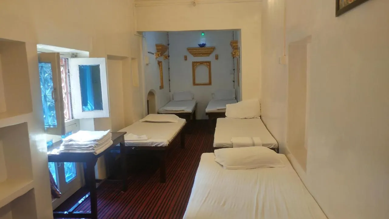 Kanha Paying Guest House Varanasi